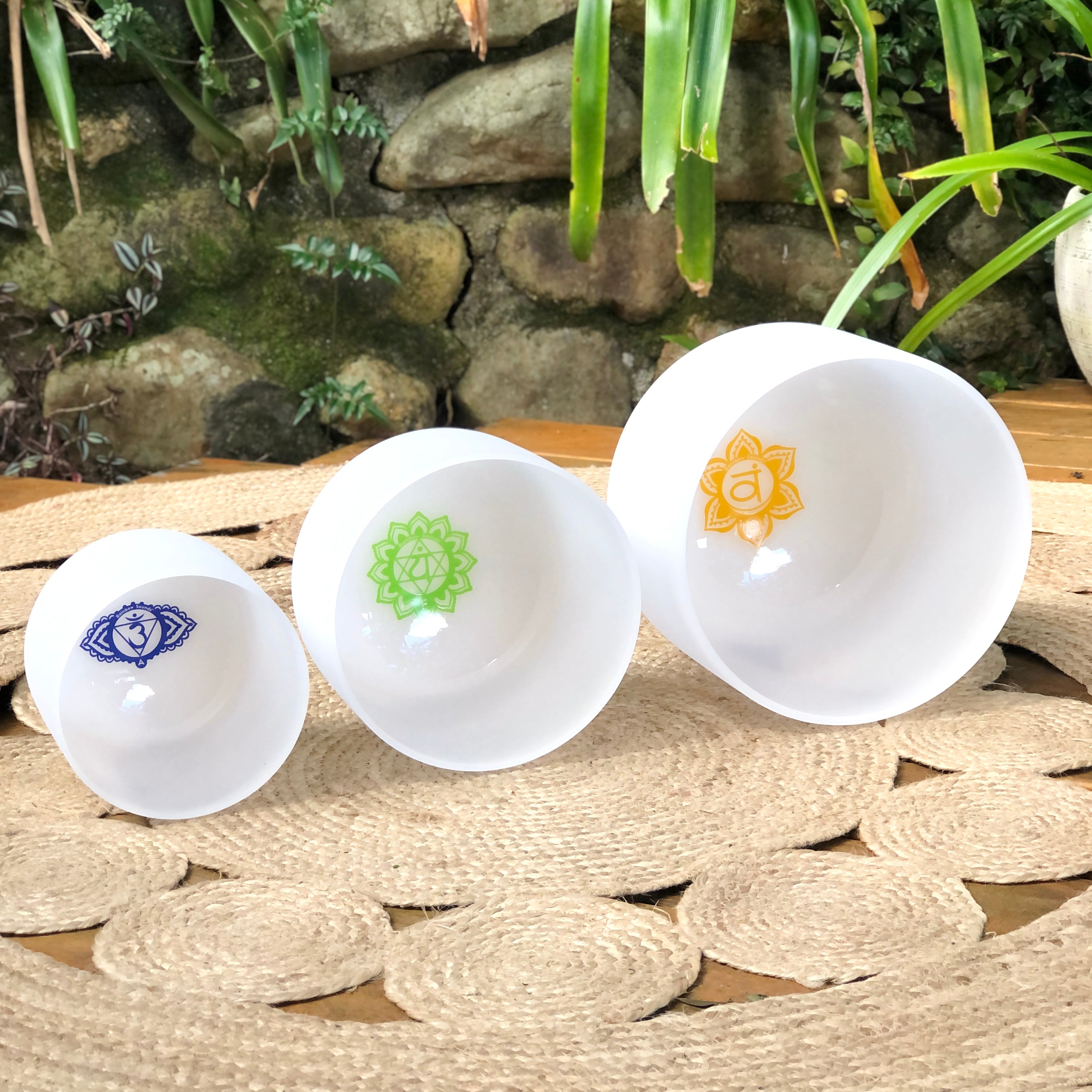 Set Of 3 White Crystal Singing Bowls For Chakras