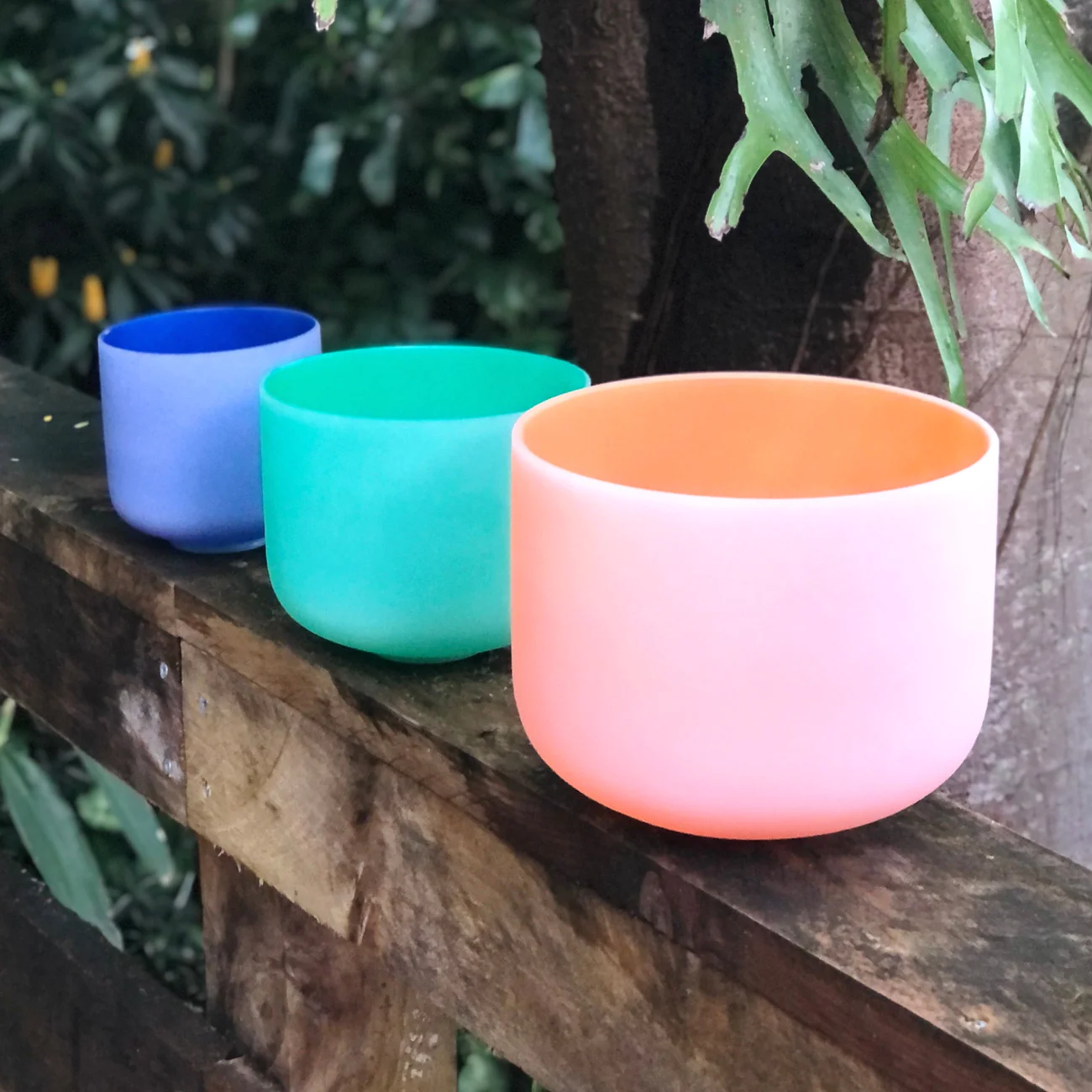 Set Of 3 Coloured Crystal Singing Bowls