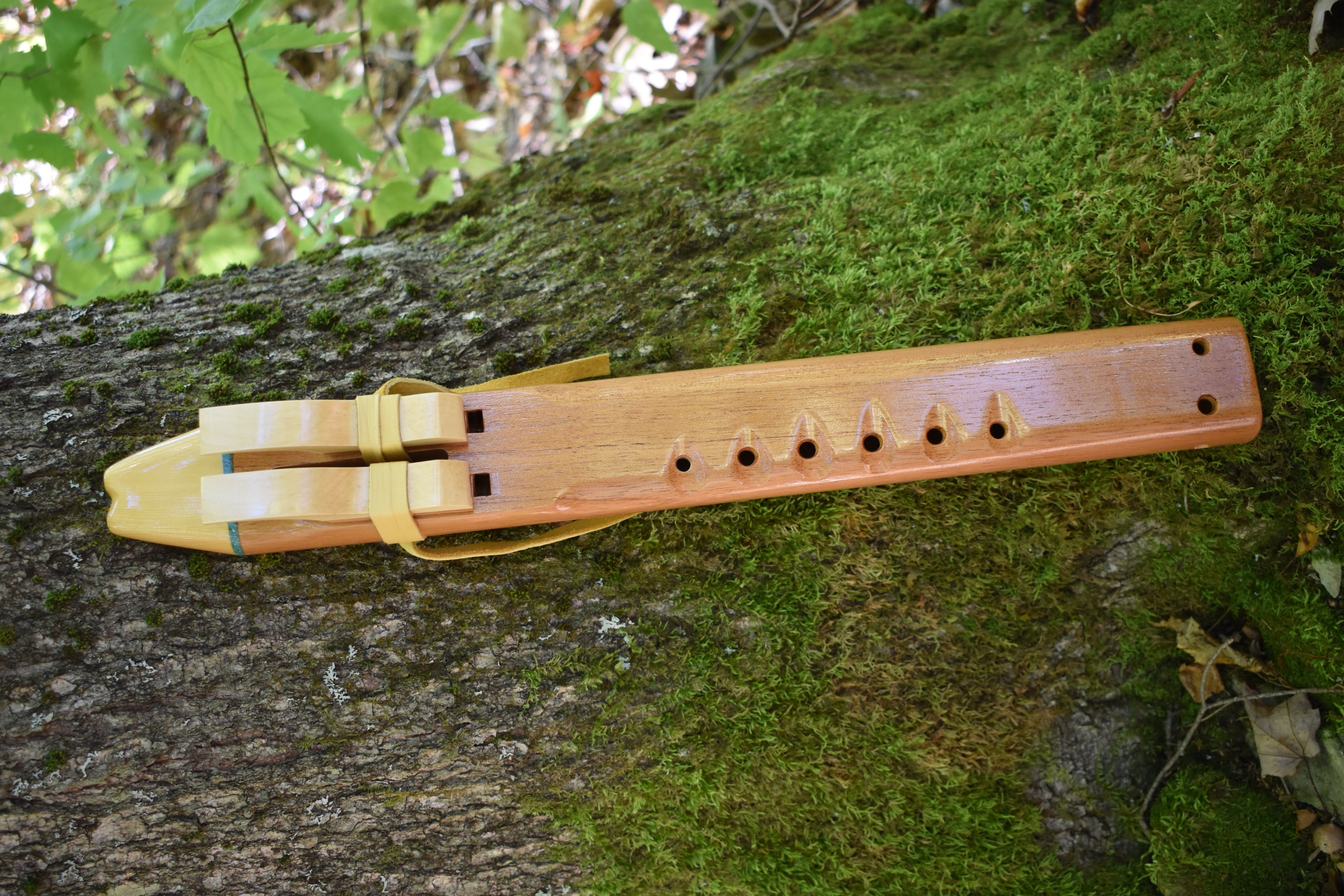 Native American Style Drone Flute in A Minor (440 Hz)